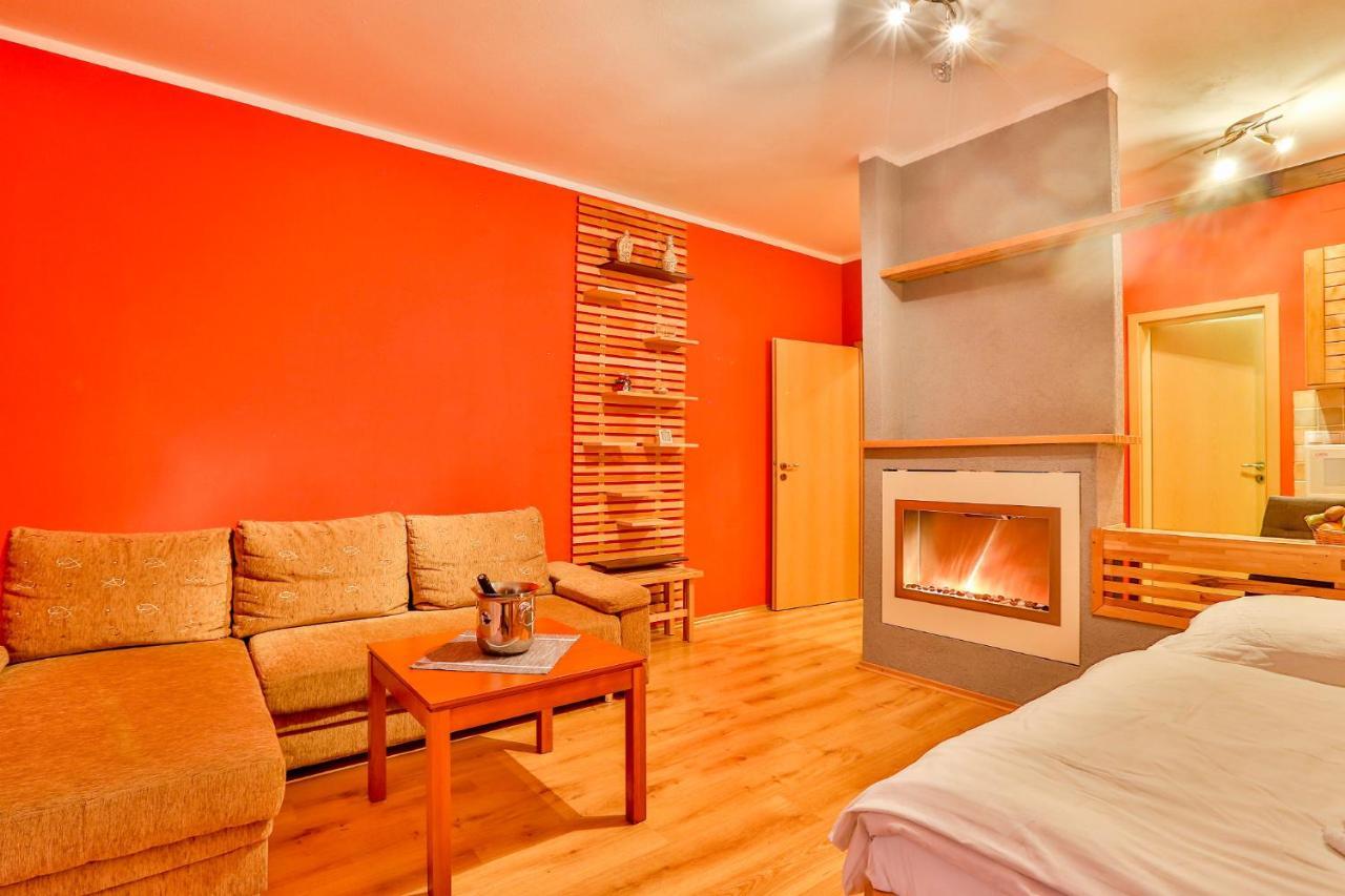 Apartmanovy Dom Fatrapark 1 S Wellness - Hlavna Recepcia Ружомберок Экстерьер фото