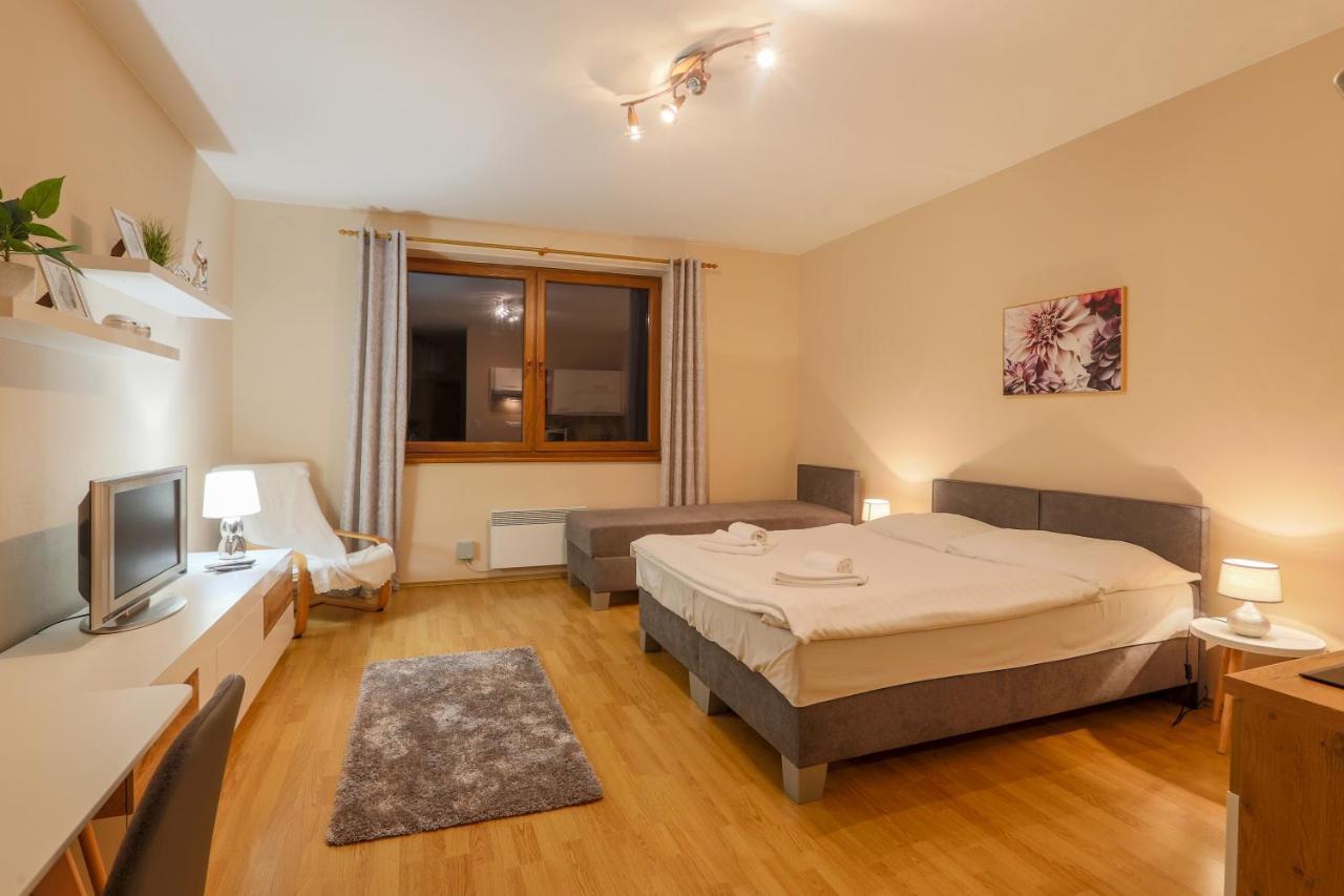 Apartmanovy Dom Fatrapark 1 S Wellness - Hlavna Recepcia Ружомберок Экстерьер фото