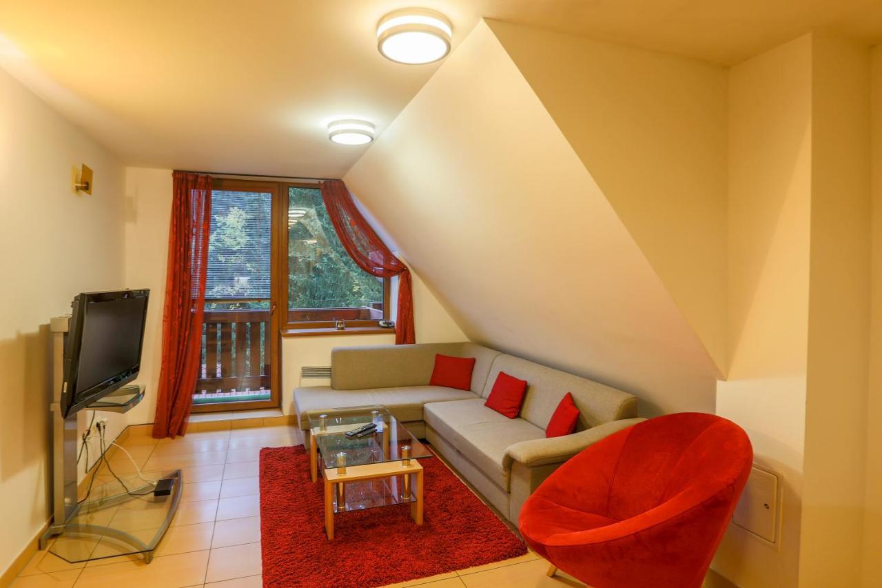 Apartmanovy Dom Fatrapark 1 S Wellness - Hlavna Recepcia Ружомберок Экстерьер фото