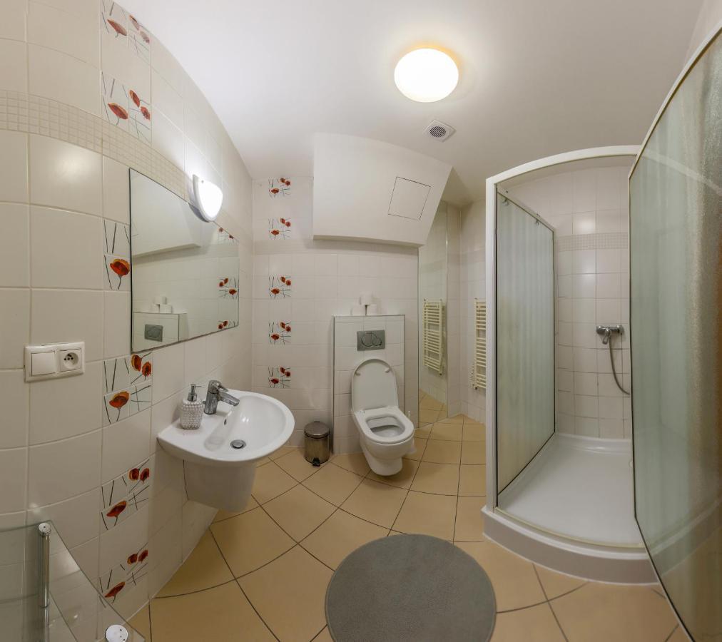 Apartmanovy Dom Fatrapark 1 S Wellness - Hlavna Recepcia Ружомберок Экстерьер фото