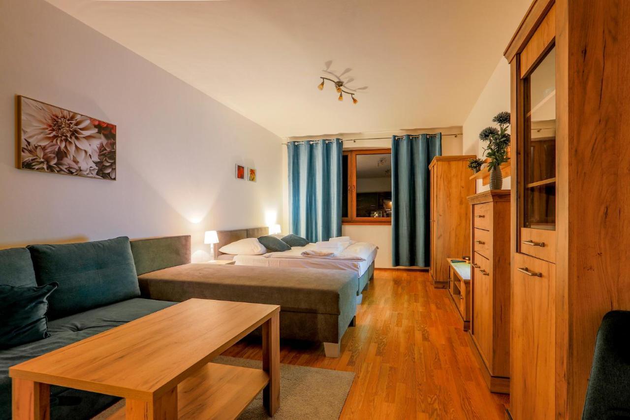 Apartmanovy Dom Fatrapark 1 S Wellness - Hlavna Recepcia Ружомберок Экстерьер фото