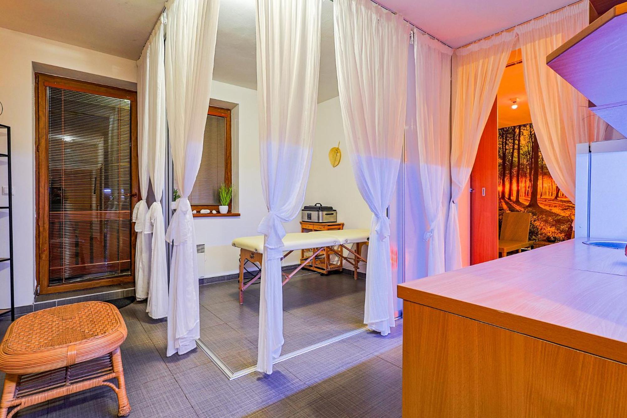 Apartmanovy Dom Fatrapark 1 S Wellness - Hlavna Recepcia Ружомберок Экстерьер фото