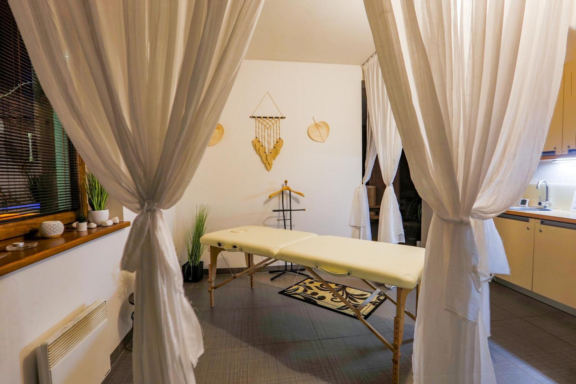 Apartmanovy Dom Fatrapark 1 S Wellness - Hlavna Recepcia Ружомберок Экстерьер фото